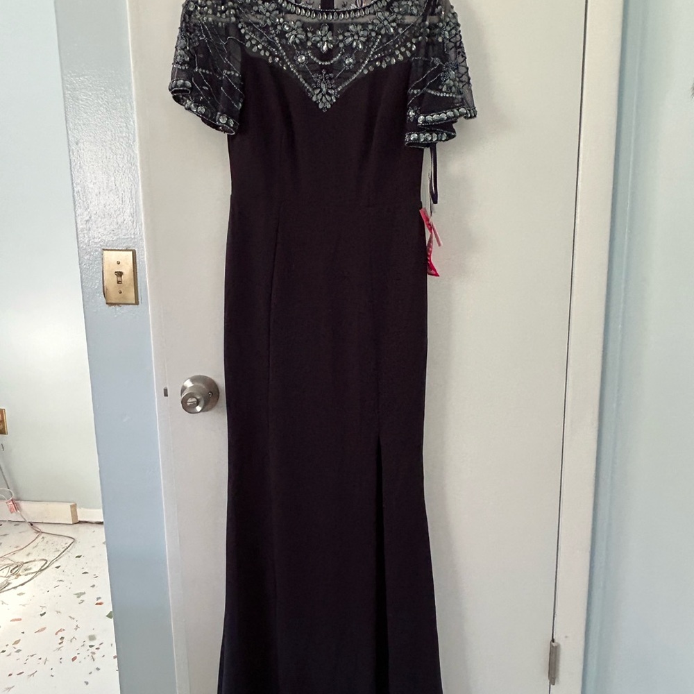 Navy Blue Aidan Mattox Beaded Gown Size 2 - Picture 11 of 12